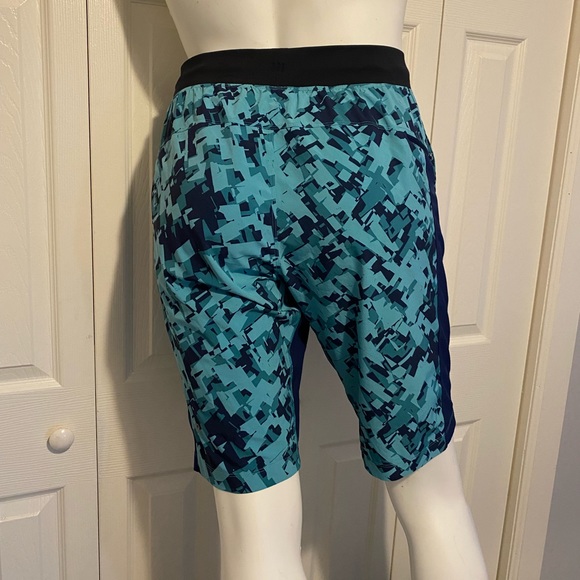 Lululemon Shorts Mens Camo Stretchy Gym Casual Drawstring - Picture 4 of 6